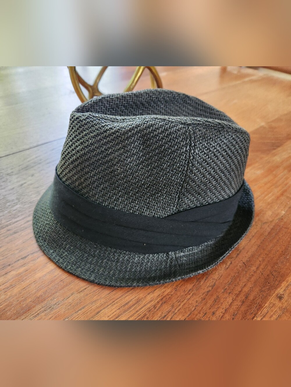 BCBG Max azria woven hat / kids large